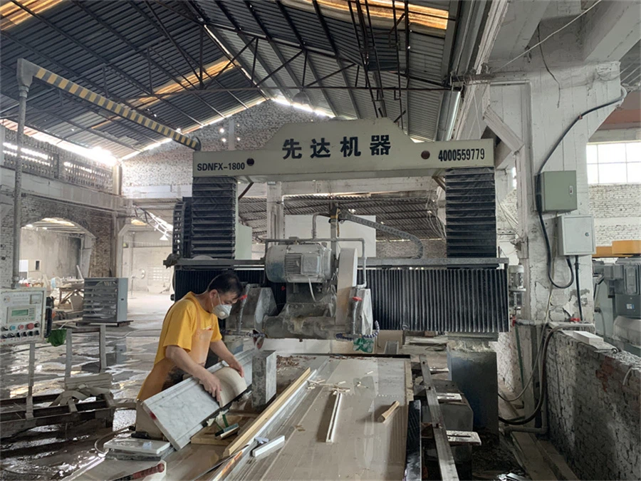 moulding machine