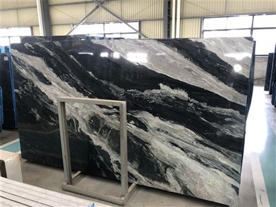 Marmar Hitam Dengan Urat Putih